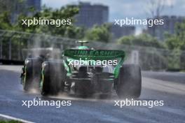 Zhou Guanyu (CHN) Sauber C44. 09.06.2024. Formula 1 World Championship, Rd 9, Canadian Grand Prix, Montreal, Canada, Race Day.