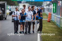 Alexander Albon (THA) Williams Racing walks the circuit with the team. 06.06.2024. Formula 1 World Championship, Rd 9, Canadian Grand Prix, Montreal, Canada, Preparation Day.