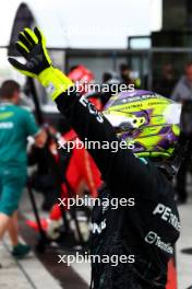 Lewis Hamilton (GBR) Mercedes AMG F1 celebrates second position in Sprint qualifying parc ferme. 19.04.2024. Formula 1 World Championship, Rd 5, Chinese Grand Prix, Shanghai, China, Sprint Qualifying Day.