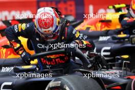 Race winner Max Verstappen (NLD) Red Bull Racing RB20 in parc ferme. 21.04.2024. Formula 1 World Championship, Rd 5, Chinese Grand Prix, Shanghai, China, Race Day.