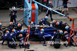 Alexander Albon (THA) Williams Racing FW46 makes a pit stop. 21.04.2024. Formula 1 World Championship, Rd 5, Chinese Grand Prix, Shanghai, China, Race Day.