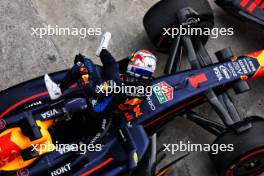 Pole sitter Max Verstappen (NLD) Red Bull Racing RB20 in qualifying parc ferme. 20.04.2024. Formula 1 World Championship, Rd 5, Chinese Grand Prix, Shanghai, China, Sprint and Qualifying Day.