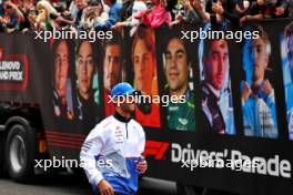Daniel Ricciardo (AUS) RB on the drivers' parade. 21.04.2024. Formula 1 World Championship, Rd 5, Chinese Grand Prix, Shanghai, China, Race Day.