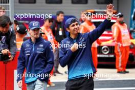 (L to R): Logan Sargeant (USA) Williams Racing and Alexander Albon (THA) Williams Racing on the drivers' parade. 21.04.2024. Formula 1 World Championship, Rd 5, Chinese Grand Prix, Shanghai, China, Race Day.