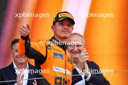 Lando Norris (GBR) McLaren celebrates his second position on the podium. 23.06.2024. Formula 1 World Championship, Rd 10, Spanish Grand Prix, Barcelona, Spain, Race Day.