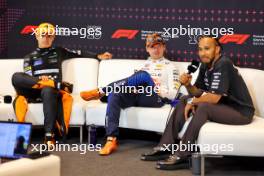(L to R): Lando Norris (GBR) McLaren; Max Verstappen (NLD) Red Bull Racing; and Lewis Hamilton (GBR) Mercedes AMG F1, in the post race FIA Press Conference. 23.06.2024. Formula 1 World Championship, Rd 10, Spanish Grand Prix, Barcelona, Spain, Race Day.