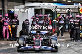 Esteban Ocon (FRA) Alpine F1 Team A524 makes a pit stop. 23.06.2024. Formula 1 World Championship, Rd 10, Spanish Grand Prix, Barcelona, Spain, Race Day.