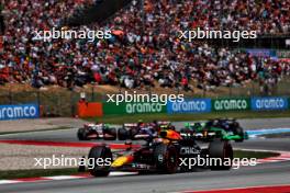 Sergio Perez (MEX) Red Bull Racing RB20. 23.06.2024. Formula 1 World Championship, Rd 10, Spanish Grand Prix, Barcelona, Spain, Race Day.