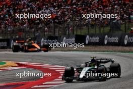 Lewis Hamilton (GBR) Mercedes AMG F1 W15. 23.06.2024. Formula 1 World Championship, Rd 10, Spanish Grand Prix, Barcelona, Spain, Race Day.