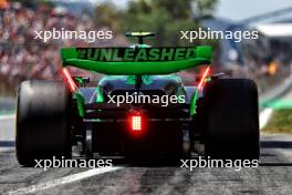 Zhou Guanyu (CHN) Sauber C44. 22.06.2024. Formula 1 World Championship, Rd 10, Spanish Grand Prix, Barcelona, Spain, Qualifying Day.