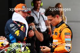 (L to R): Second placed Max Verstappen (NLD) Red Bull Racing with pole sitter Lando Norris (GBR) McLaren in qualifying parc ferme. 22.06.2024. Formula 1 World Championship, Rd 10, Spanish Grand Prix, Barcelona, Spain, Qualifying Day.