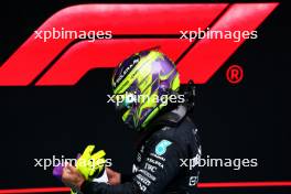 Lewis Hamilton (GBR) Mercedes AMG F1 in qualifying parc ferme. 22.06.2024. Formula 1 World Championship, Rd 10, Spanish Grand Prix, Barcelona, Spain, Qualifying Day.