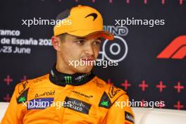 Lando Norris (GBR) McLaren in the post qualifying FIA Press Conference. 22.06.2024. Formula 1 World Championship, Rd 10, Spanish Grand Prix, Barcelona, Spain, Qualifying Day.