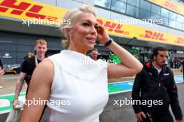 Hannah Waddingham (GBR) Singer and Actress on the grid. 07.07.2024. Formula 1 World Championship, Rd 12, British Grand Prix, Silverstone, England, Race Day.