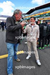 (L to R): Jeremy Clarkson (GBR) with Will Buxton (GBR) F1 Digital Presenter on the grid. 07.07.2024. Formula 1 World Championship, Rd 12, British Grand Prix, Silverstone, England, Race Day.