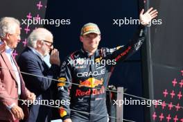 Max Verstappen (NLD) Red Bull Racing celebrates his second position on the podium. 07.07.2024. Formula 1 World Championship, Rd 12, British Grand Prix, Silverstone, England, Race Day.