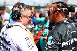Lewis Hamilton (GBR) Mercedes AMG F1 with Peter Bonnington (GBR) Mercedes AMG F1 Race Engineer on the grid. 21.07.2024. Formula 1 World Championship, Rd 13, Hungarian Grand Prix, Budapest, Hungary, Race Day.