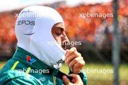 Fernando Alonso (ESP) Aston Martin F1 Team on the grid. 21.07.2024. Formula 1 World Championship, Rd 13, Hungarian Grand Prix, Budapest, Hungary, Race Day.