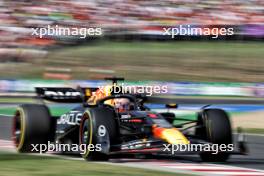 Max Verstappen (NLD) Red Bull Racing RB20. 21.07.2024. Formula 1 World Championship, Rd 13, Hungarian Grand Prix, Budapest, Hungary, Race Day.