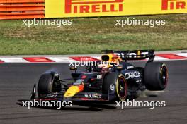 Max Verstappen (NLD) Red Bull Racing RB20 after colliding with Lewis Hamilton (GBR) Mercedes AMG F1 W15. 21.07.2024. Formula 1 World Championship, Rd 13, Hungarian Grand Prix, Budapest, Hungary, Race Day.