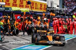 Oscar Piastri (AUS) McLaren MCL38 makes a pit stop. 21.07.2024. Formula 1 World Championship, Rd 13, Hungarian Grand Prix, Budapest, Hungary, Race Day.