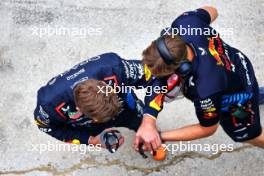 Third placed Max Verstappen (NLD) Red Bull Racing in qualifying parc ferme. 20.07.2024. Formula 1 World Championship, Rd 13, Hungarian Grand Prix, Budapest, Hungary, Qualifying Day.
