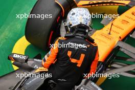 Pole sitter Lando Norris (GBR) McLaren MCL38 in qualifying parc ferme. 20.07.2024. Formula 1 World Championship, Rd 13, Hungarian Grand Prix, Budapest, Hungary, Qualifying Day.