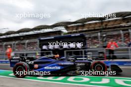 Alexander Albon (THA) Williams Racing FW46 leaves the pits. 20.07.2024. Formula 1 World Championship, Rd 13, Hungarian Grand Prix, Budapest, Hungary, Qualifying Day.