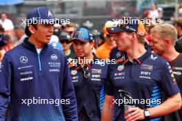 (L to R): Alexander Albon (THA) Williams Racing with Max Verstappen (NLD) Red Bull Racing on the drivers' parade. 21.07.2024. Formula 1 World Championship, Rd 13, Hungarian Grand Prix, Budapest, Hungary, Race Day.
