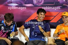 (L to R): Alexander Albon (THA) Williams Racing and Oscar Piastri (AUS) McLaren in the FIA Press Conference. 18.07.2024. Formula 1 World Championship, Rd 13, Hungarian Grand Prix, Budapest, Hungary, Preparation Day.