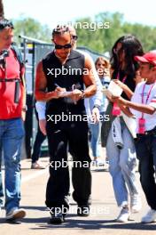Lewis Hamilton (GBR) Mercedes AMG F1 with fans in the paddock. 17.05.2024. Formula 1 World Championship, Rd 7, Emilia Romagna Grand Prix, Imola, Italy, Practice Day.