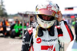 Kevin Magnussen (DEN) Haas F1 Team on the grid. 19.05.2024. Formula 1 World Championship, Rd 7, Emilia Romagna Grand Prix, Imola, Italy, Race Day.