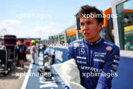 Alexander Albon (THA) Williams Racing on the grid. 19.05.2024. Formula 1 World Championship, Rd 7, Emilia Romagna Grand Prix, Imola, Italy, Race Day.