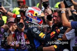 Race winner Max Verstappen (NLD) Red Bull Racing celebrates in parc ferme with the team. 19.05.2024. Formula 1 World Championship, Rd 7, Emilia Romagna Grand Prix, Imola, Italy, Race Day.
