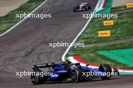 Logan Sargeant (USA) Williams Racing FW46. 19.05.2024. Formula 1 World Championship, Rd 7, Emilia Romagna Grand Prix, Imola, Italy, Race Day.