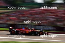 Carlos Sainz Jr (ESP) Ferrari SF-24. 19.05.2024. Formula 1 World Championship, Rd 7, Emilia Romagna Grand Prix, Imola, Italy, Race Day.
