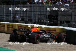 Sergio Perez (MEX) Red Bull Racing RB20 crashed in the third practice session. 18.05.2024. Formula 1 World Championship, Rd 7, Emilia Romagna Grand Prix, Imola, Italy, Qualifying Day.