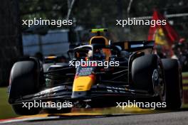 Sergio Perez (MEX) Red Bull Racing RB20. 18.05.2024. Formula 1 World Championship, Rd 7, Emilia Romagna Grand Prix, Imola, Italy, Qualifying Day.
