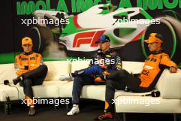 (L to R): Oscar Piastri (AUS) McLaren; Max Verstappen (NLD) Red Bull Racing; and Lando Norris (GBR) McLaren, in the post qualifying FIA Press Conference. 18.05.2024. Formula 1 World Championship, Rd 7, Emilia Romagna Grand Prix, Imola, Italy, Qualifying Day.