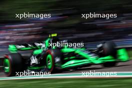 Zhou Guanyu (CHN) Sauber C44. 18.05.2024. Formula 1 World Championship, Rd 7, Emilia Romagna Grand Prix, Imola, Italy, Qualifying Day.