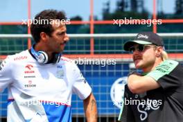 (L to R): Daniel Ricciardo (AUS) RB and Valtteri Bottas (FIN) Sauber on the drivers' parade. 19.05.2024. Formula 1 World Championship, Rd 7, Emilia Romagna Grand Prix, Imola, Italy, Race Day.