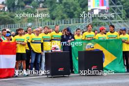 Drivers and team personnel - tribute run for Ayrton Senna and Roland Ratzenberger. 16.05.2024. Formula 1 World Championship, Rd 7, Emilia Romagna Grand Prix, Imola, Italy, Preparation Day.