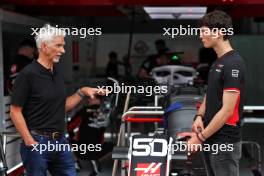 Oliver Bearman (GBR) Ferrari Reserve Driver (Right) with Damon Hill (GBR) Sky Sports Presenter. 16.05.2024. Formula 1 World Championship, Rd 7, Emilia Romagna Grand Prix, Imola, Italy, Preparation Day.