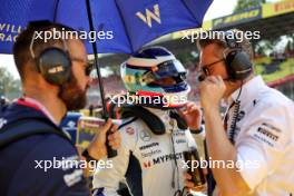 Franco Colapinto (ARG) Williams Racing with Gaetan Jego, Williams Racing Race Engineer on the grid. 01.09.2024. Formula 1 World Championship, Rd 16, Italian Grand Prix, Monza, Italy, Race Day.