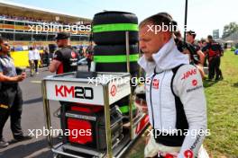 Kevin Magnussen (DEN) Haas F1 Team on the grid. 01.09.2024. Formula 1 World Championship, Rd 16, Italian Grand Prix, Monza, Italy, Race Day.