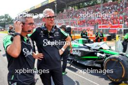 Alessandro Alunni Bravi (ITA) Sauber Managing Director and Team Representative on the grid. 01.09.2024. Formula 1 World Championship, Rd 16, Italian Grand Prix, Monza, Italy, Race Day.