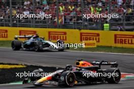 Max Verstappen (NLD) Red Bull Racing RB20. 01.09.2024. Formula 1 World Championship, Rd 16, Italian Grand Prix, Monza, Italy, Race Day.