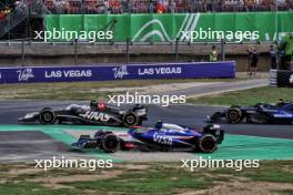 Yuki Tsunoda (JPN) RB VCARB 01 runs wide after being hit by Nico Hulkenberg (GER) Haas VF-24. 01.09.2024. Formula 1 World Championship, Rd 16, Italian Grand Prix, Monza, Italy, Race Day.