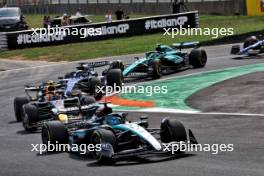 George Russell (GBR) Mercedes AMG F1 W15 with damaged front wing. 01.09.2024. Formula 1 World Championship, Rd 16, Italian Grand Prix, Monza, Italy, Race Day.