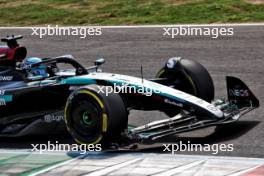 George Russell (GBR) Mercedes AMG F1 W15 with damaged front wing. 01.09.2024. Formula 1 World Championship, Rd 16, Italian Grand Prix, Monza, Italy, Race Day.